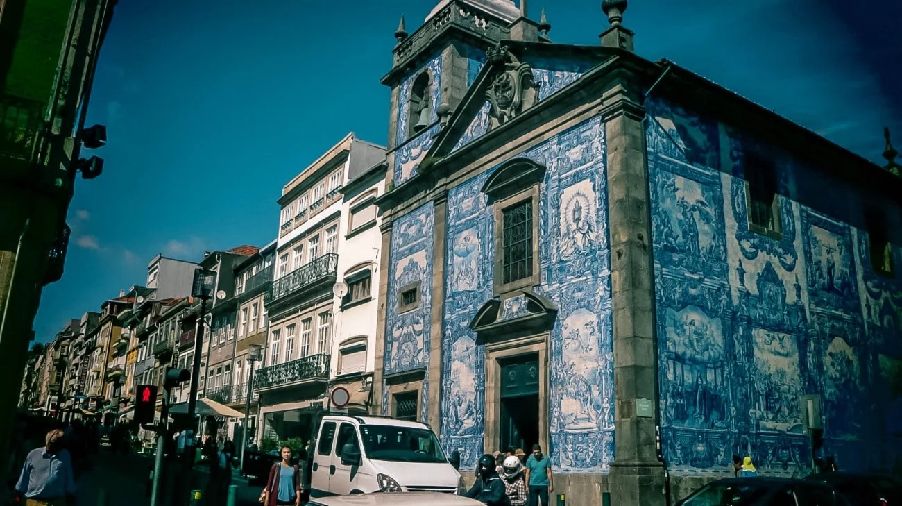 The Capela das Almas covered in stunning blue azulejo tile panels depicting religious scenes