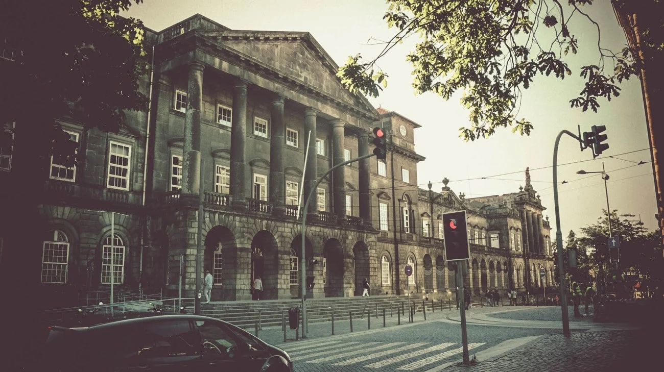 The neoclassical Palácio da Bolsa with its columned facade