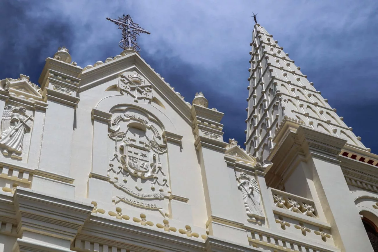 Eine neue christliche Kirche in Kochi, Indien