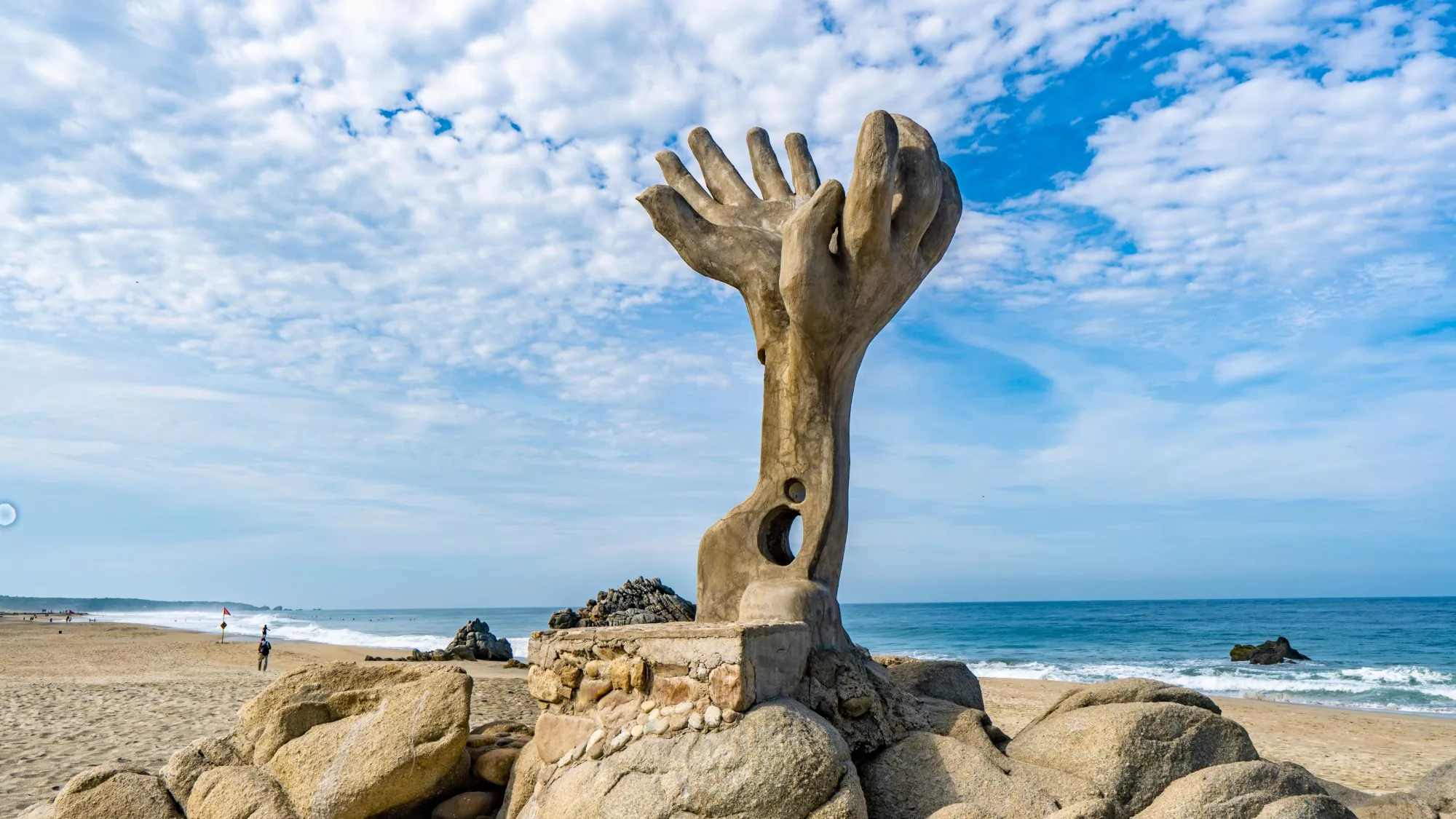 A large statue in Puerto Escondido beach