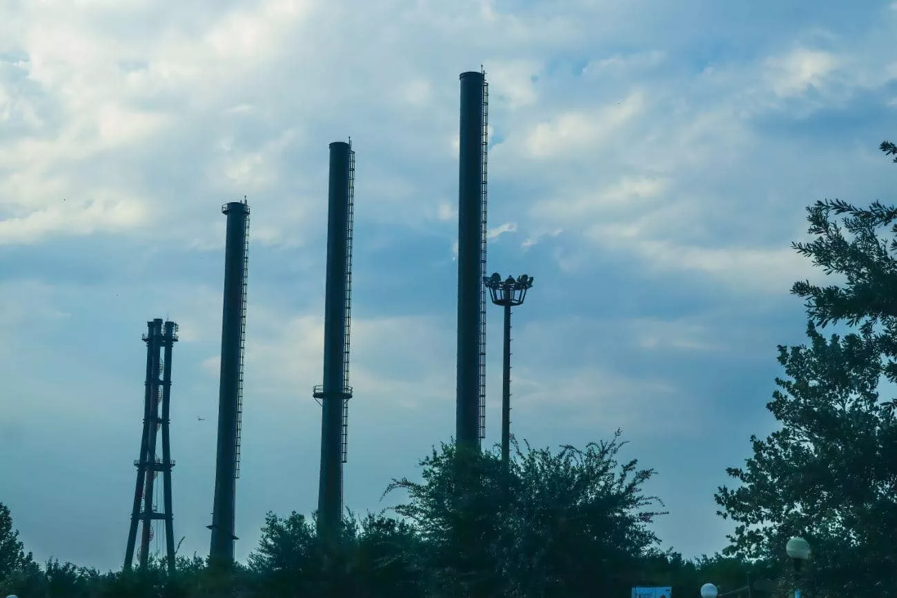 The smoke spires of Parque Fundidora (Foundry)