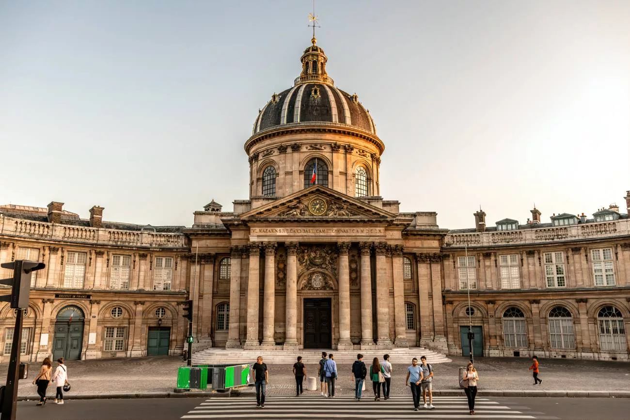 L’Institut de France, siège des 5 académies intellectuelles françaises