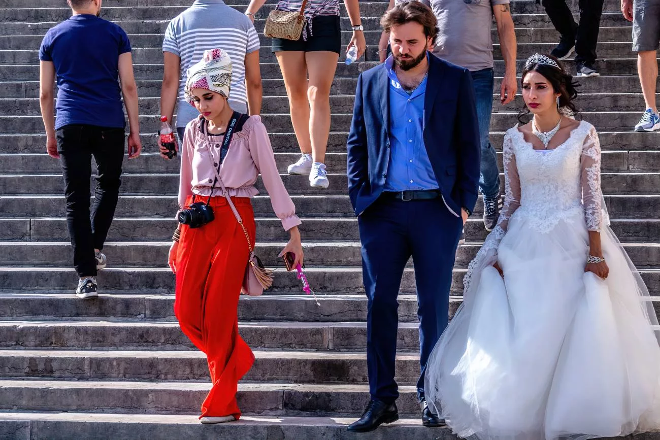 Un couple se marie à Paris, une entreprise très coûteuse