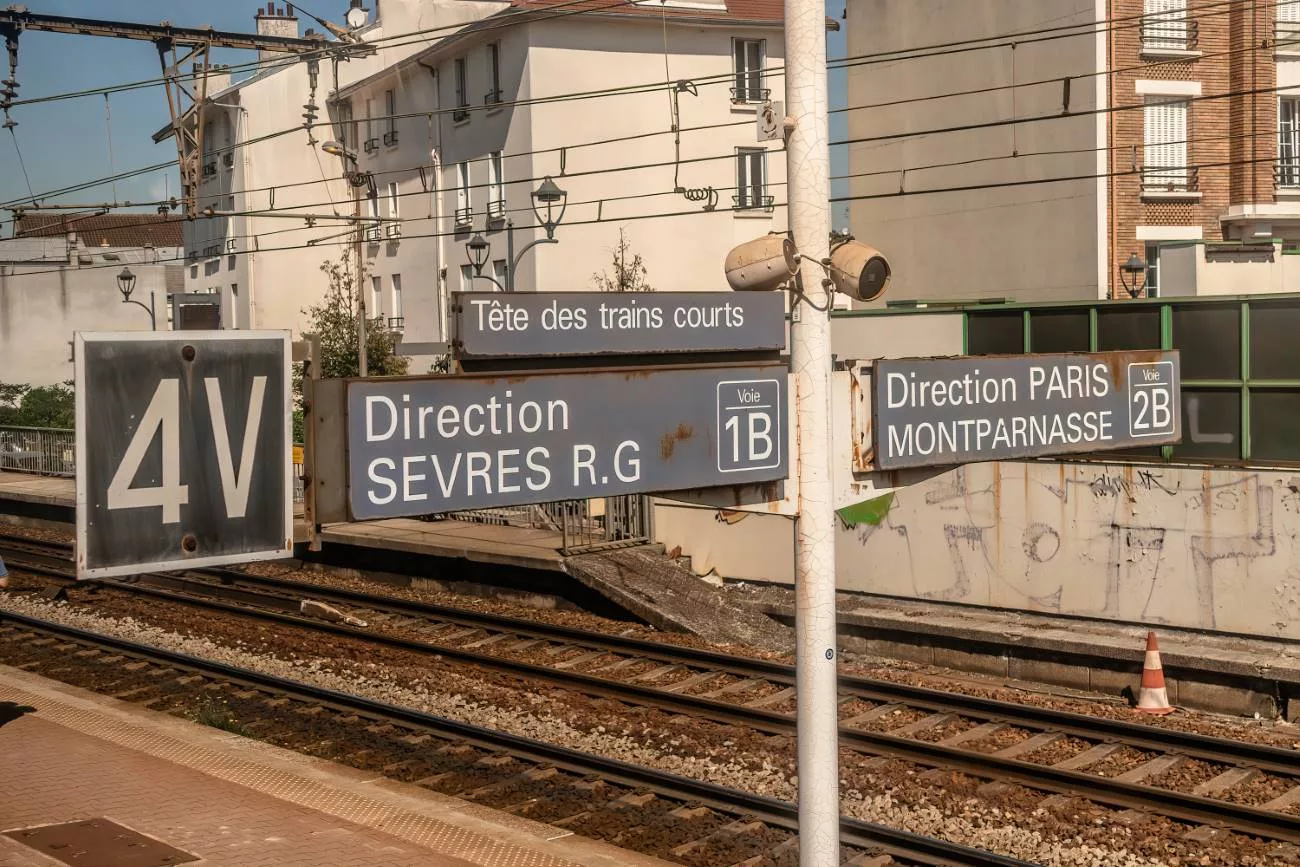 Le train s’arrête vers Versailles