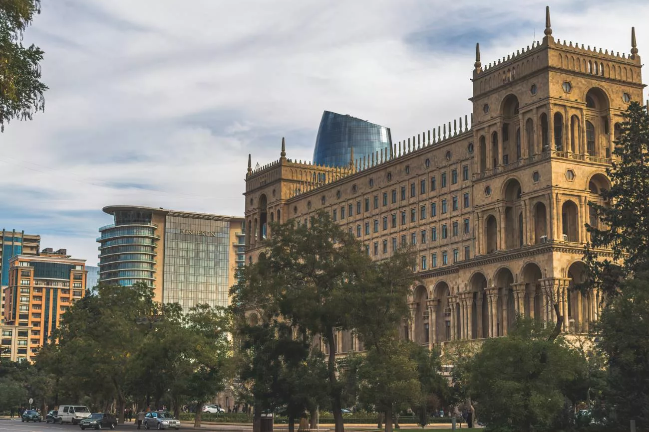 Ein Regierungsgebäude in Baku